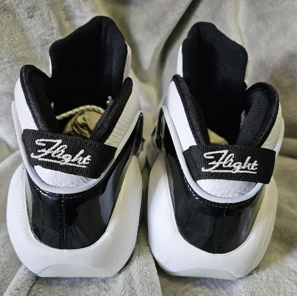 Nike Air Zoom Flight 95 "Black Patent" DV0820-100 Basketball Mens Size 10 - Picture 3 of 16